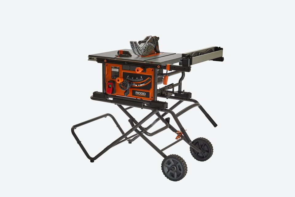 Production unit — table saw on rolling stand